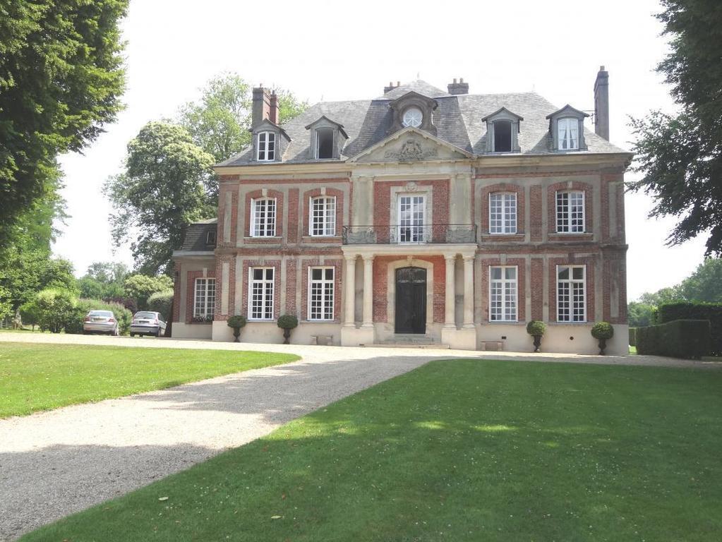 Chateau De Maillot Bonneville-la-Louvet Bagian luar foto